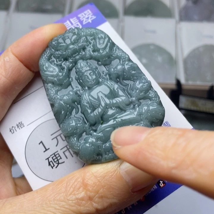 翡翠把件未镶嵌翡翠