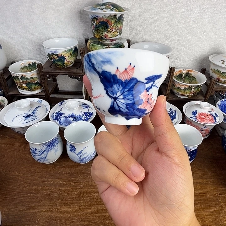 忠意堂釉下彩荷花鱼