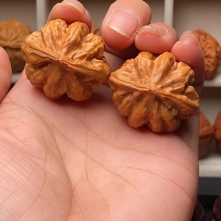 吊坠文玩核桃帝王龙脊
