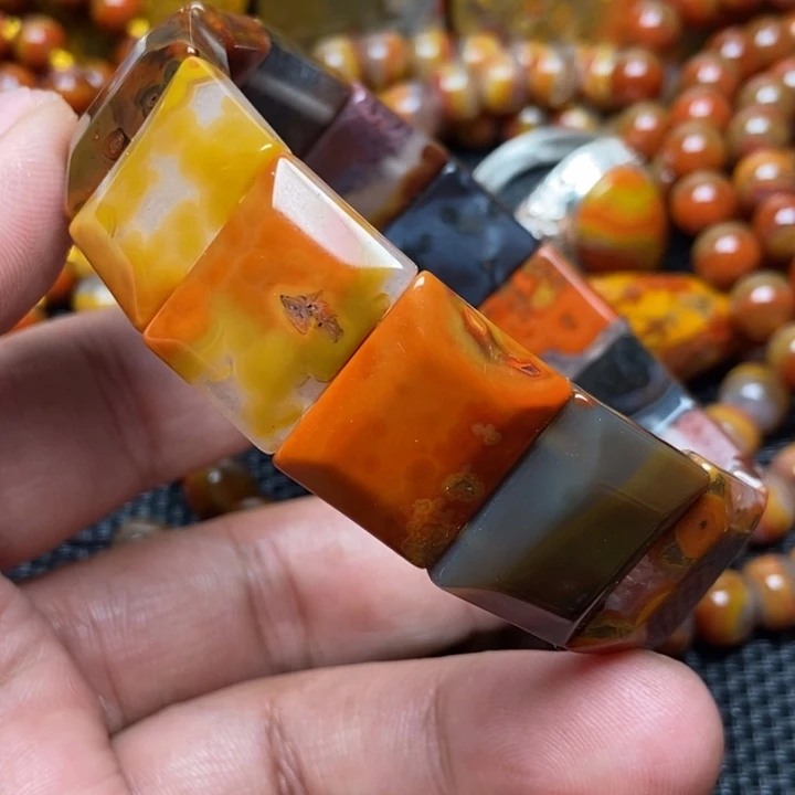 玛瑙/玉髓手串未镶嵌