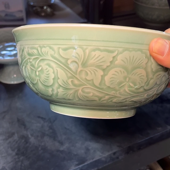 正品 8 英寸牡丹碗 1 只