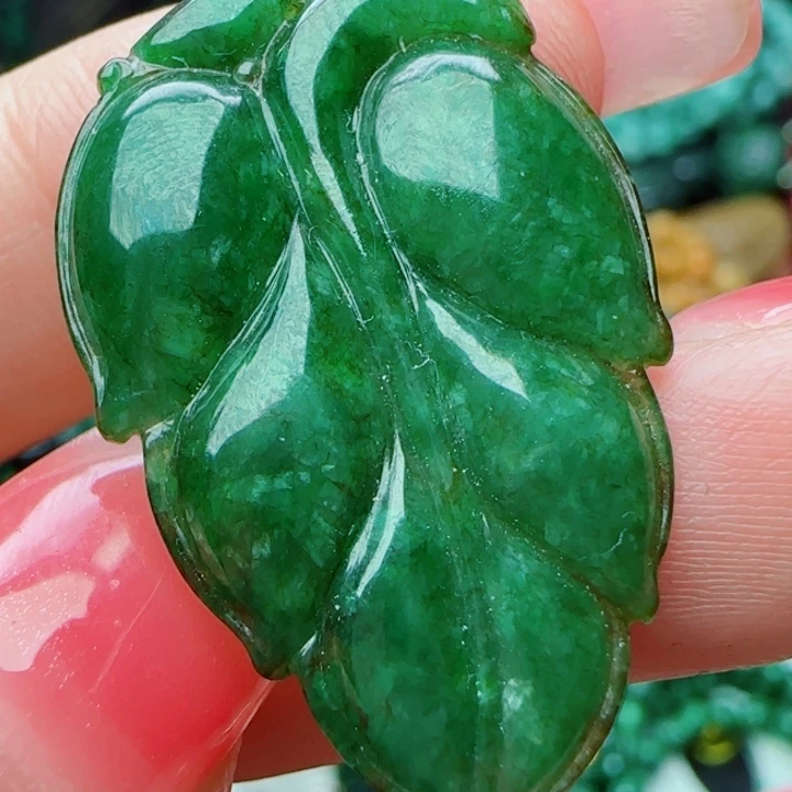 翡翠未镶嵌颈饰天然A货46