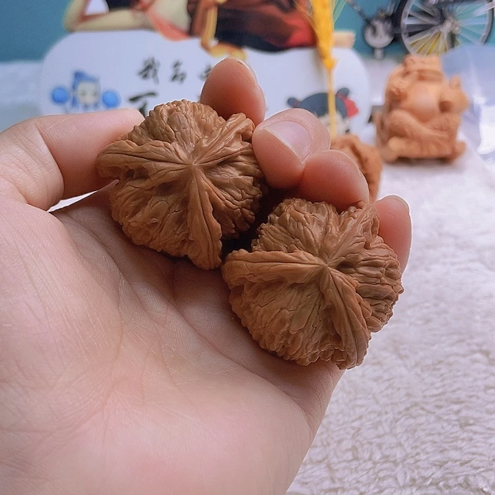 把件文玩核桃C****?三棱