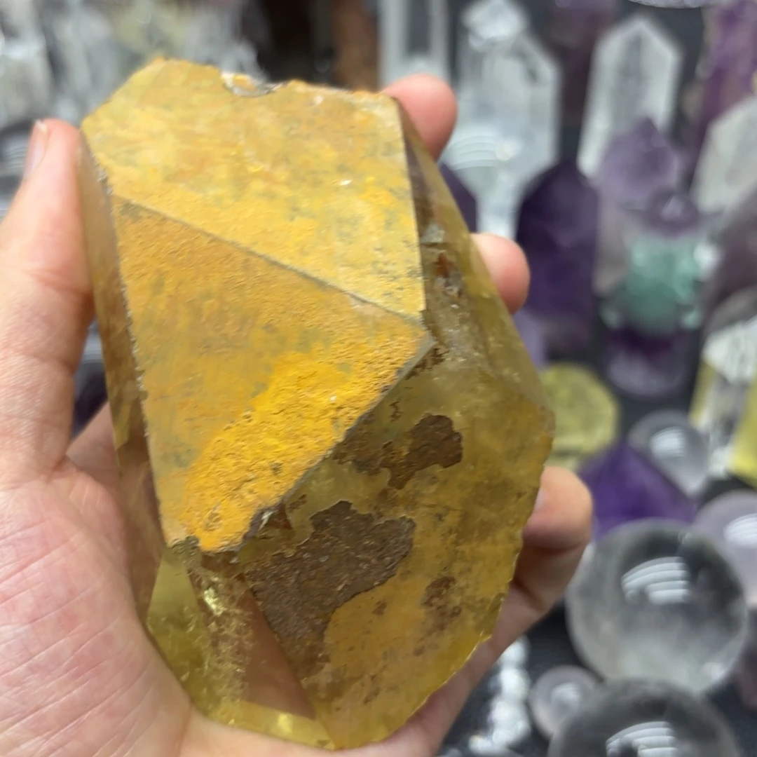 东***诃水晶珠宝半成品未镶嵌