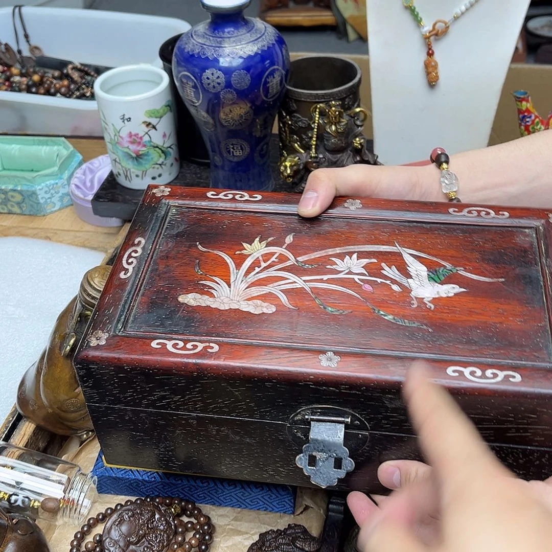 大叶紫檀（黑酸枝木类）