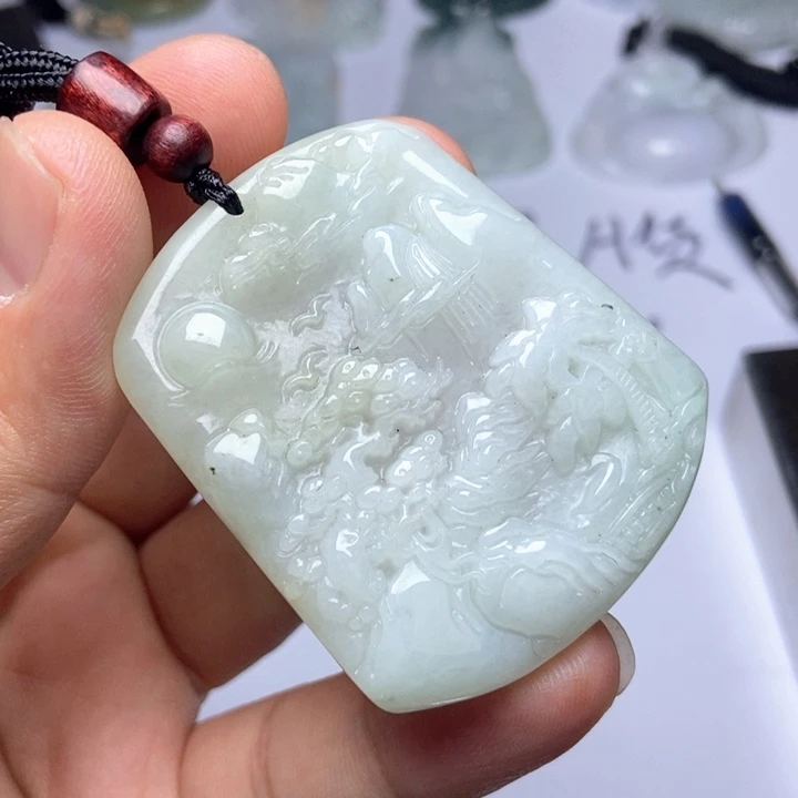 翡翠未镶嵌颈饰翡翠
