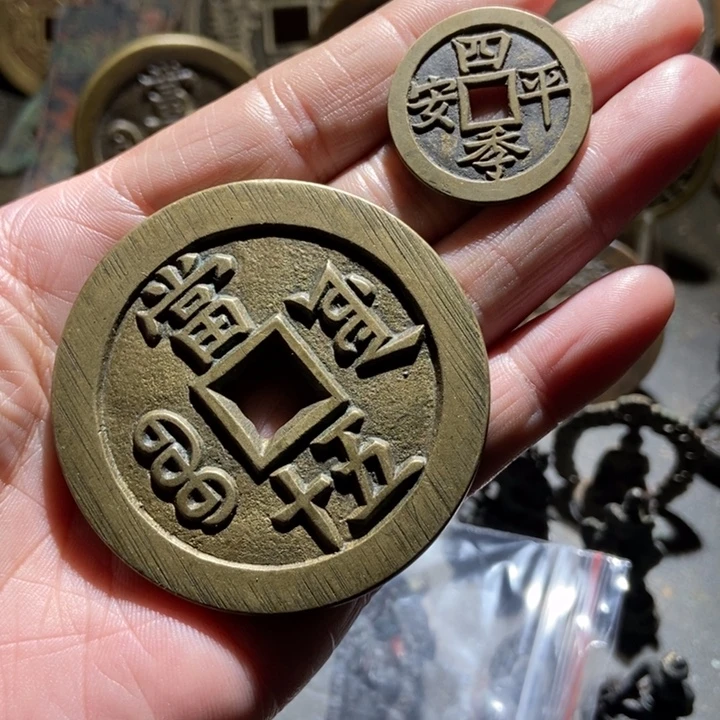 小***哥铜现代工艺品仿制品