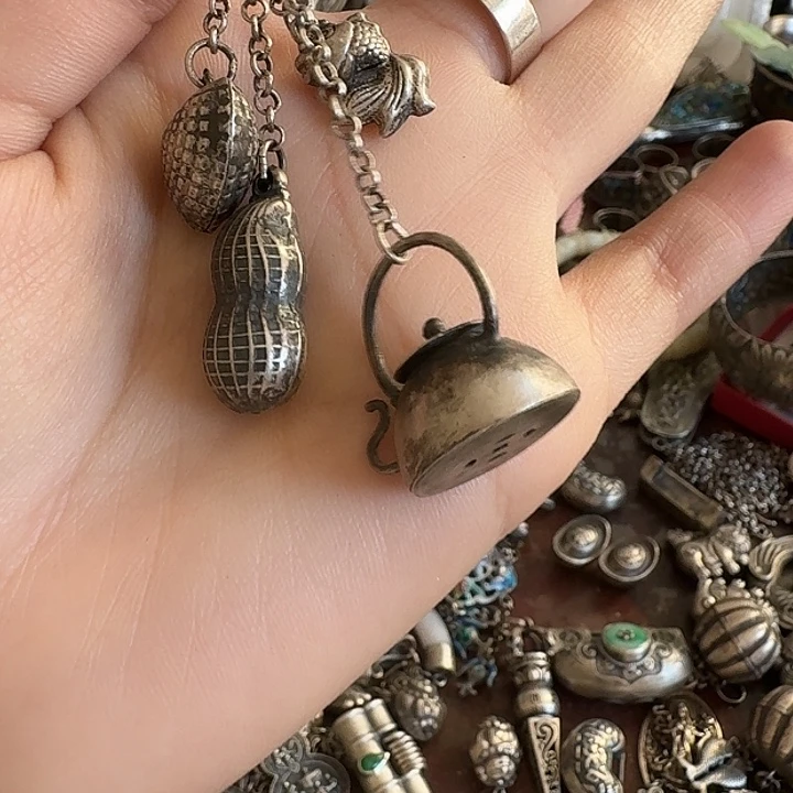 樱***逸足银玻璃足银挂件一套