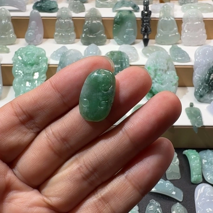 翡翠未镶嵌项链翡翠