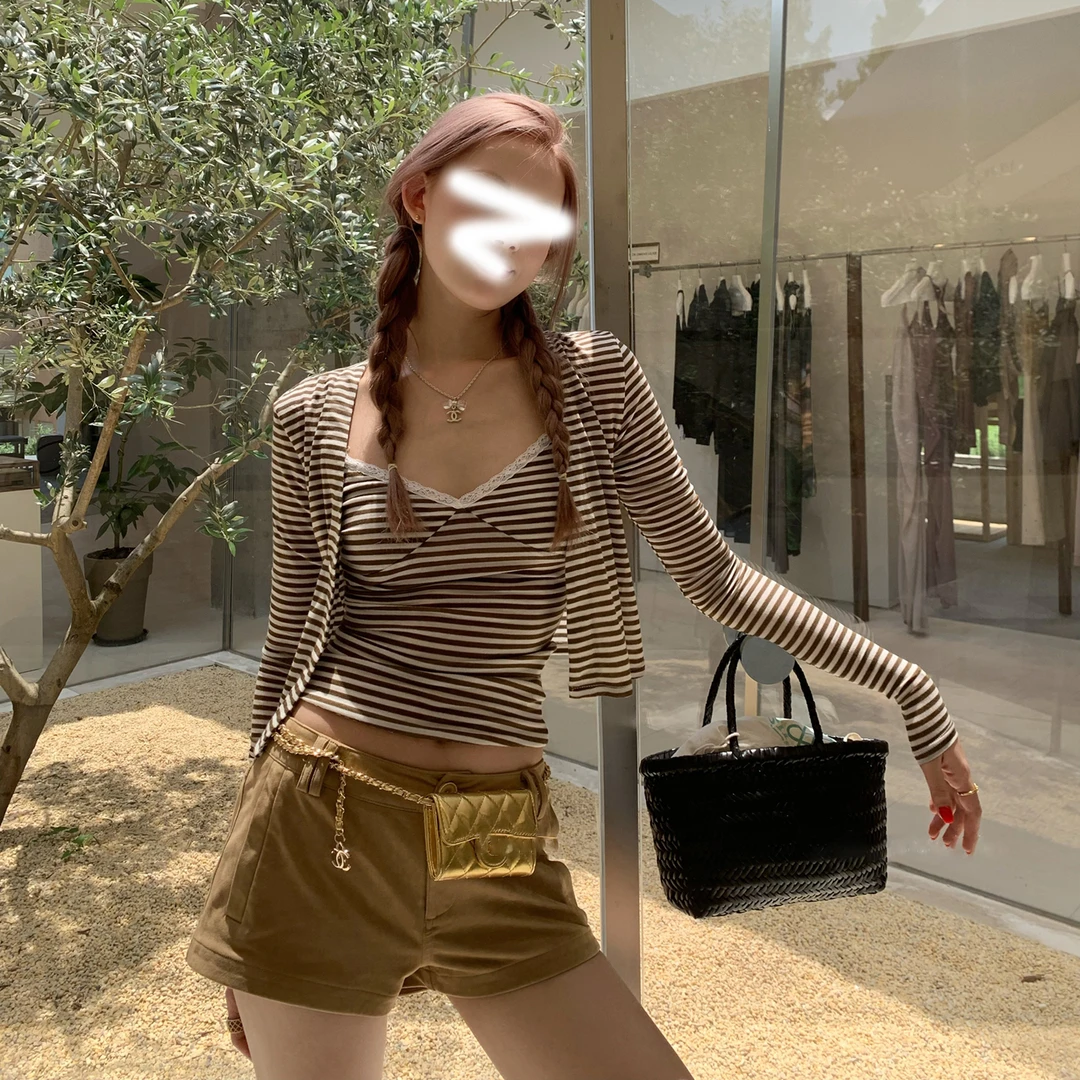歌弗加纳 秋季显瘦气质辣妹短款T恤吊带背心两件套百搭条纹套装