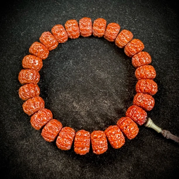 （岳岳文玩）精品金刚手持巨漂亮款16mmyys036