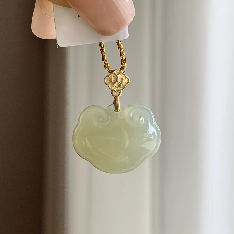 GY968和田玉吊坠