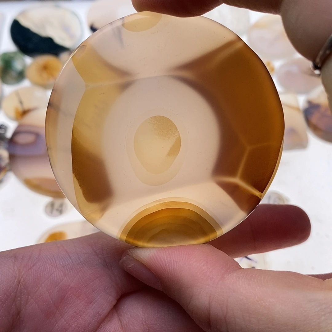 未镶嵌玛瑙/玉髓珠宝奇石