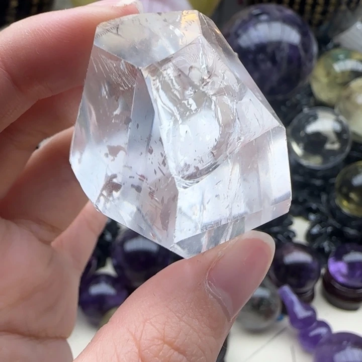 飞***天摆件水晶未镶嵌d970