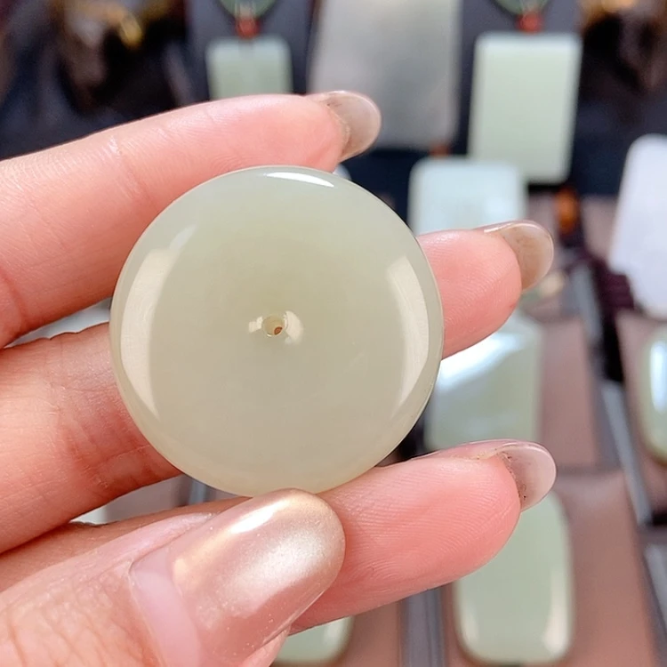 【闪购商品】和田玉颈饰未镶嵌