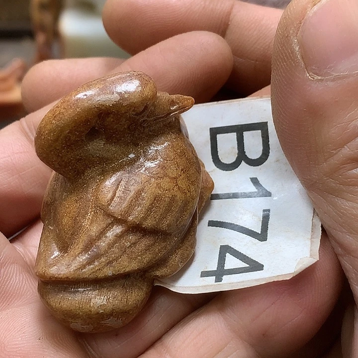 未镶嵌和田玉挂件