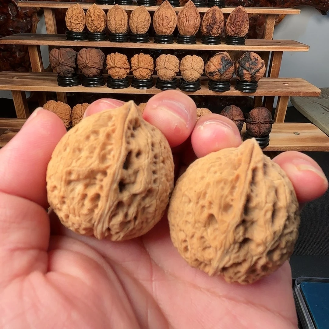 把件桃核34尺鼻烟壶A6