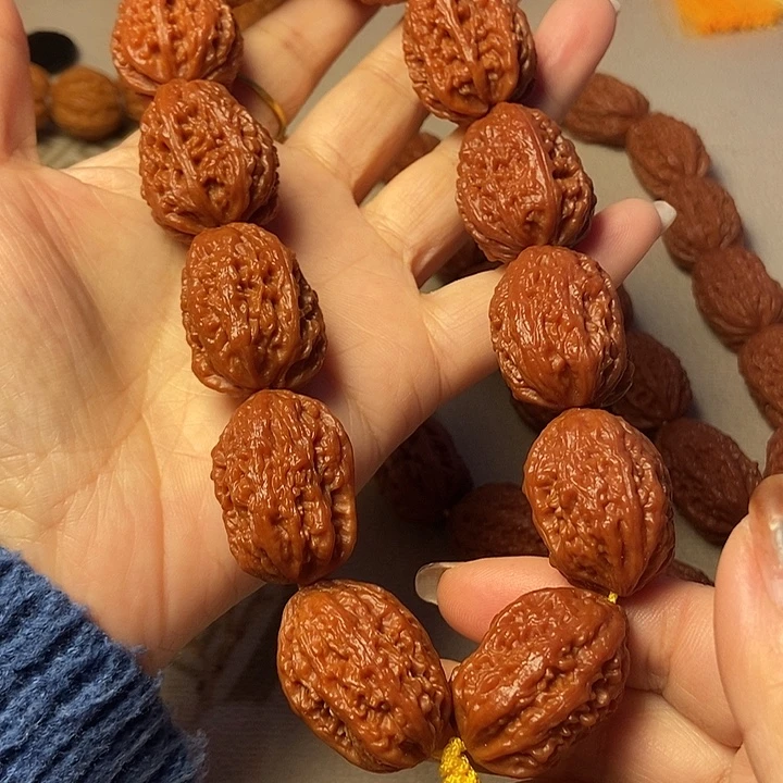 路***门文玩核桃手串小白茬