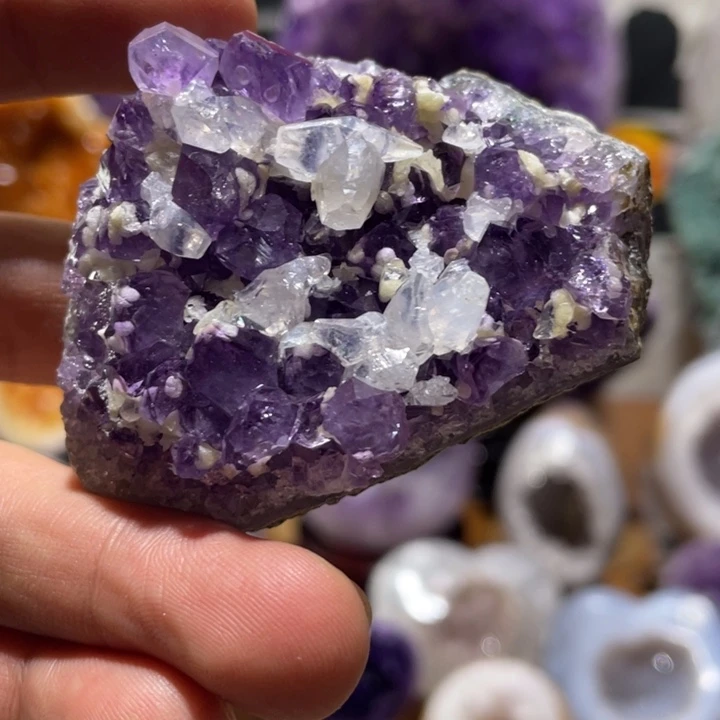 紫晶未镶嵌大型摆件（非配饰）