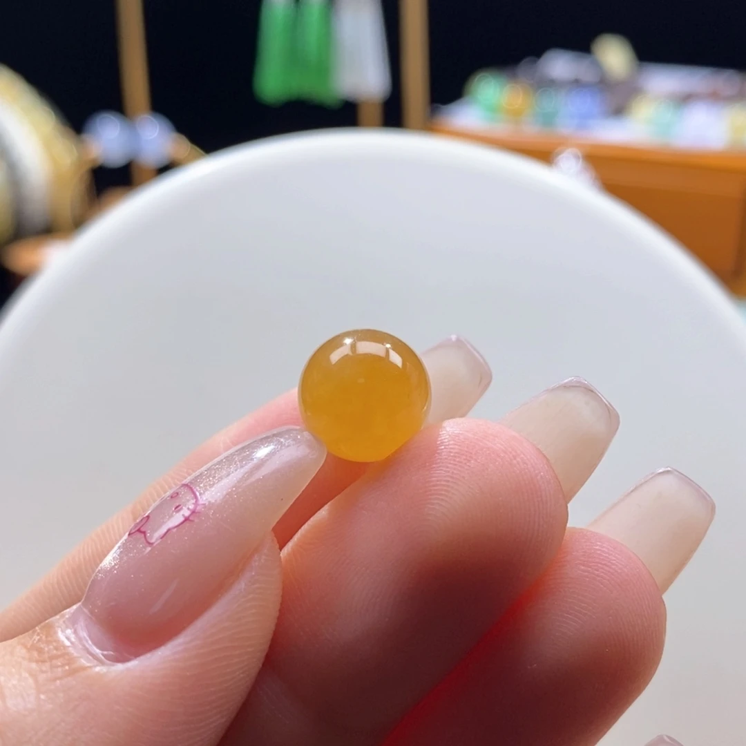 翡翠未镶嵌颈饰翡翠鲜橙黄圆珠