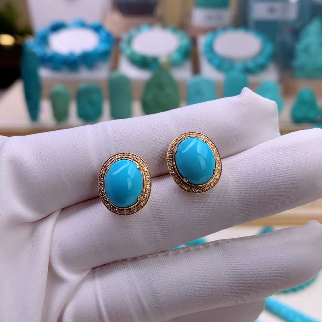 绿松石18K金镶嵌挂件