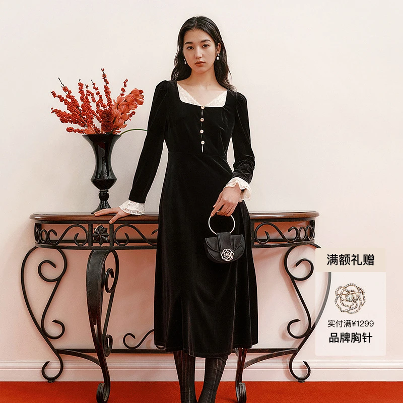 【2026年新品】钻石天鹅绒珂莱蒂尔复古优雅丝绒蕾丝连衣裙小黑裙女
