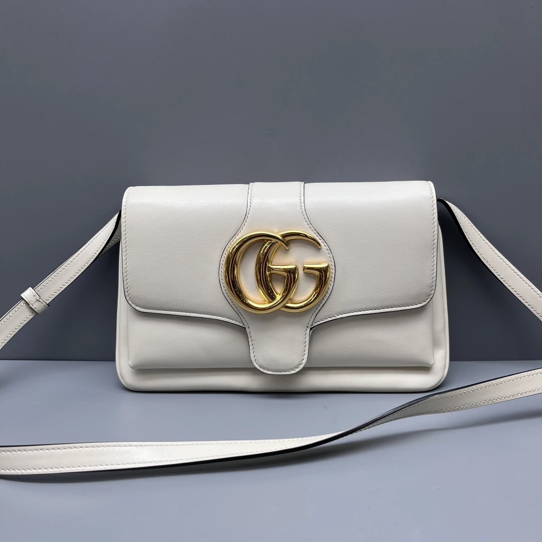 95新 GUCCI/古驰 全皮白色Arli信封包 尺寸25*15 SV17869