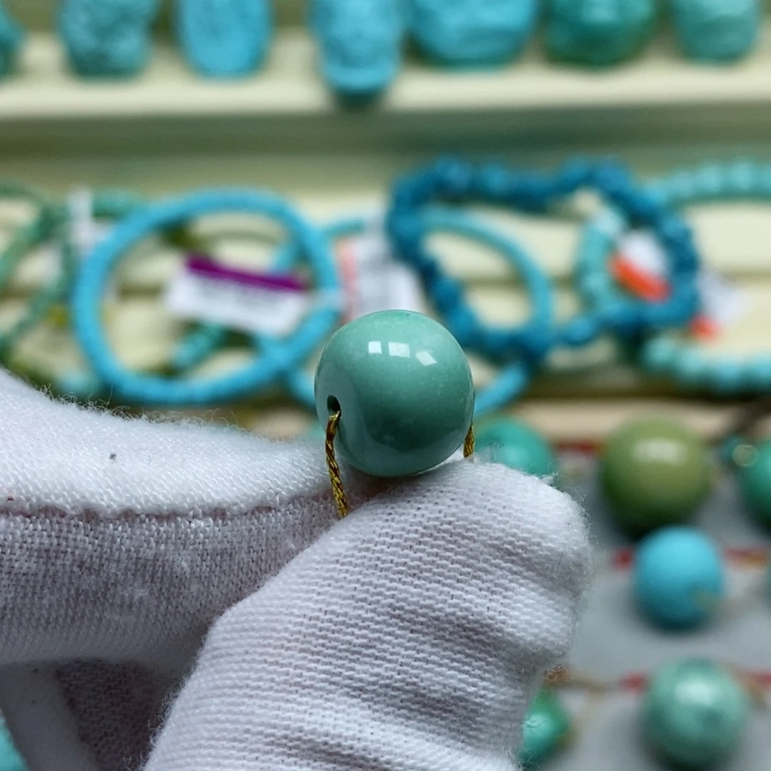 绿松石珠宝奇石未镶嵌维**C