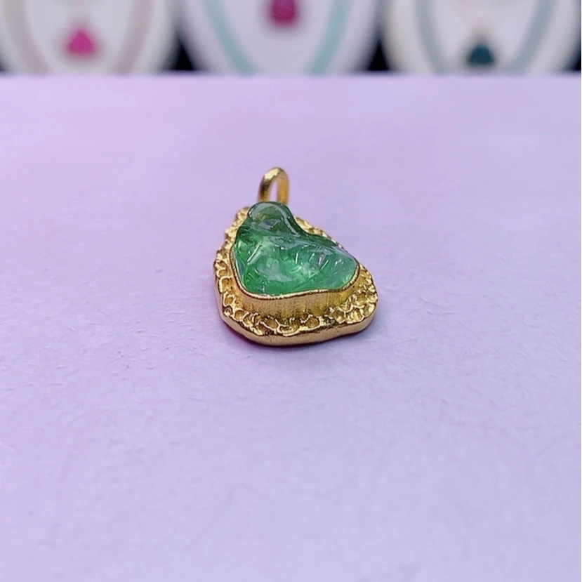 【闪购商品】碧玺颈饰18K金镶嵌碧玺原石吊坠