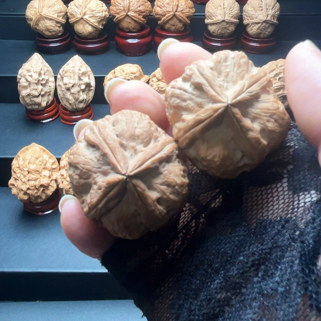 文玩核桃把件…………