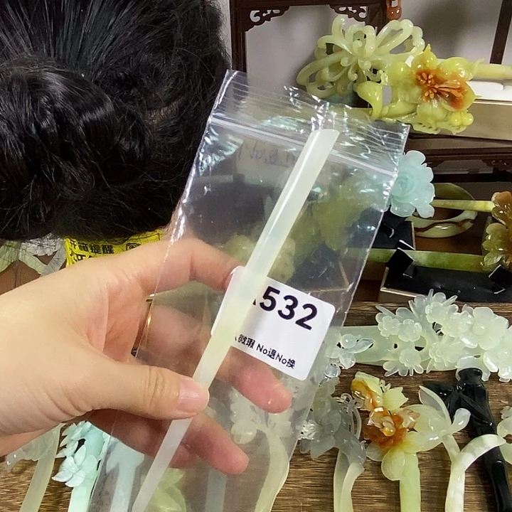蛇纹石玉未镶嵌发饰