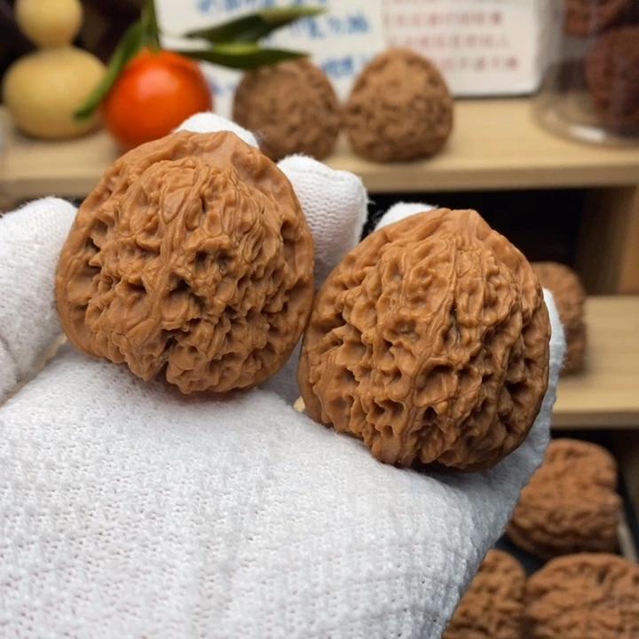 吊坠文玩核桃三角高炮41尺0792