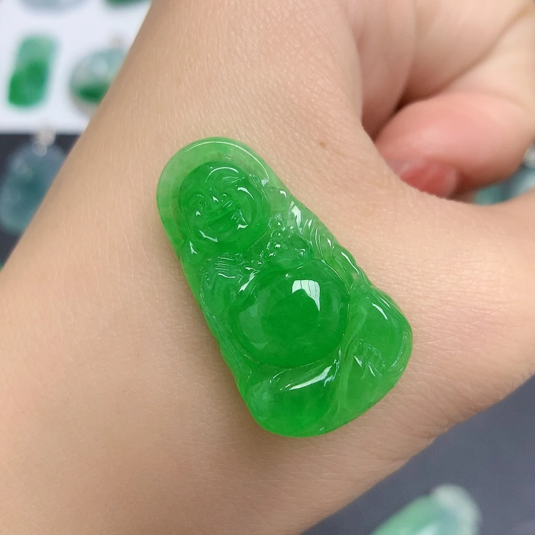 翡翠颈饰未镶嵌逍遥佛