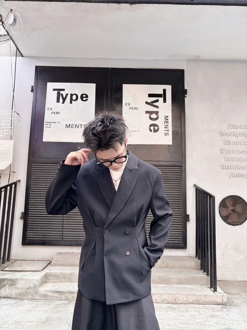YC原创 收腰线条立体极简风气质常规款小西服宽松型西装