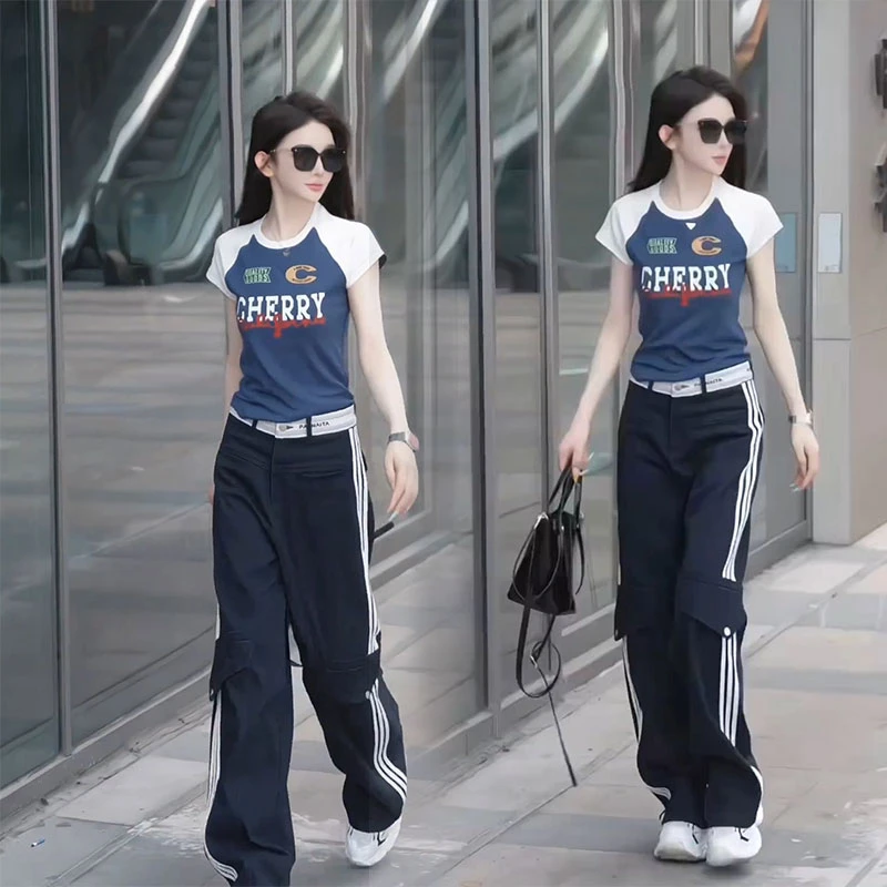 2025夏季时尚显瘦穿搭字母印花正肩短袖t恤三条杠直筒阔腿裤套装