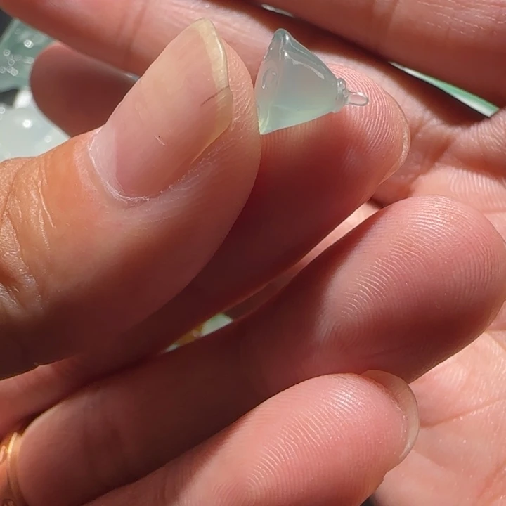 定制翡翠未镶嵌天然翡翠莲蓬