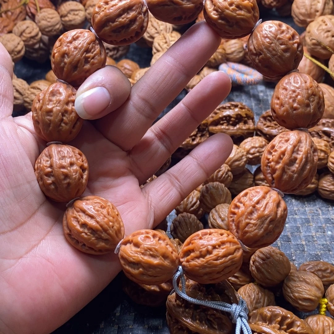 文玩核桃吊坠粗筋