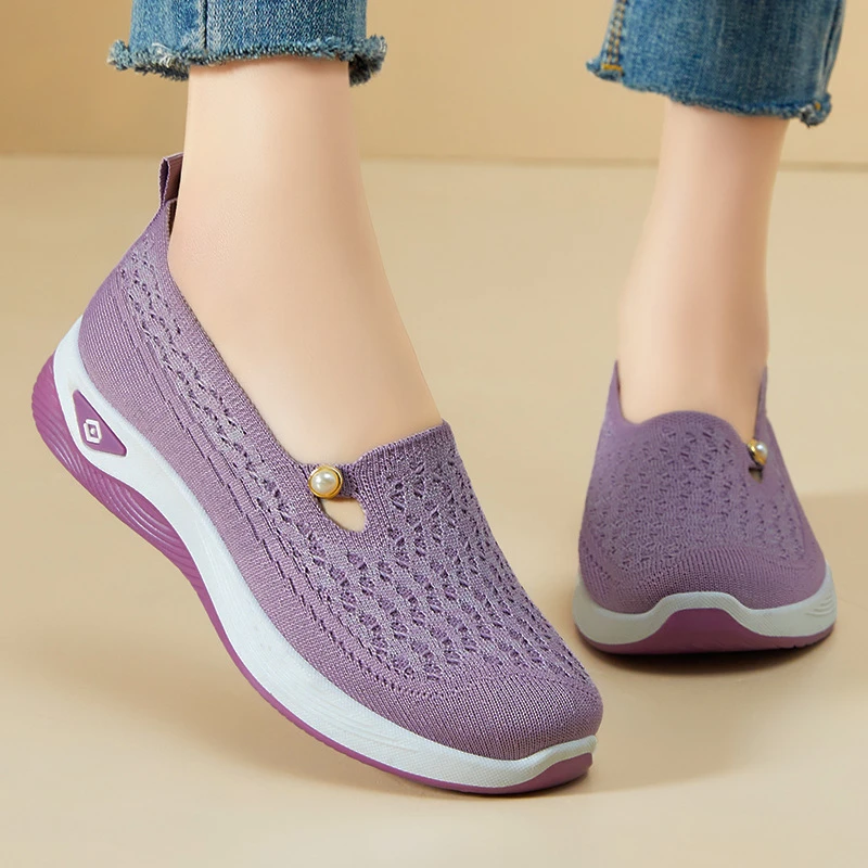鞋子女2025春秋款休闲鞋软底轻便单鞋飞织老人鞋透气中老年妈妈鞋