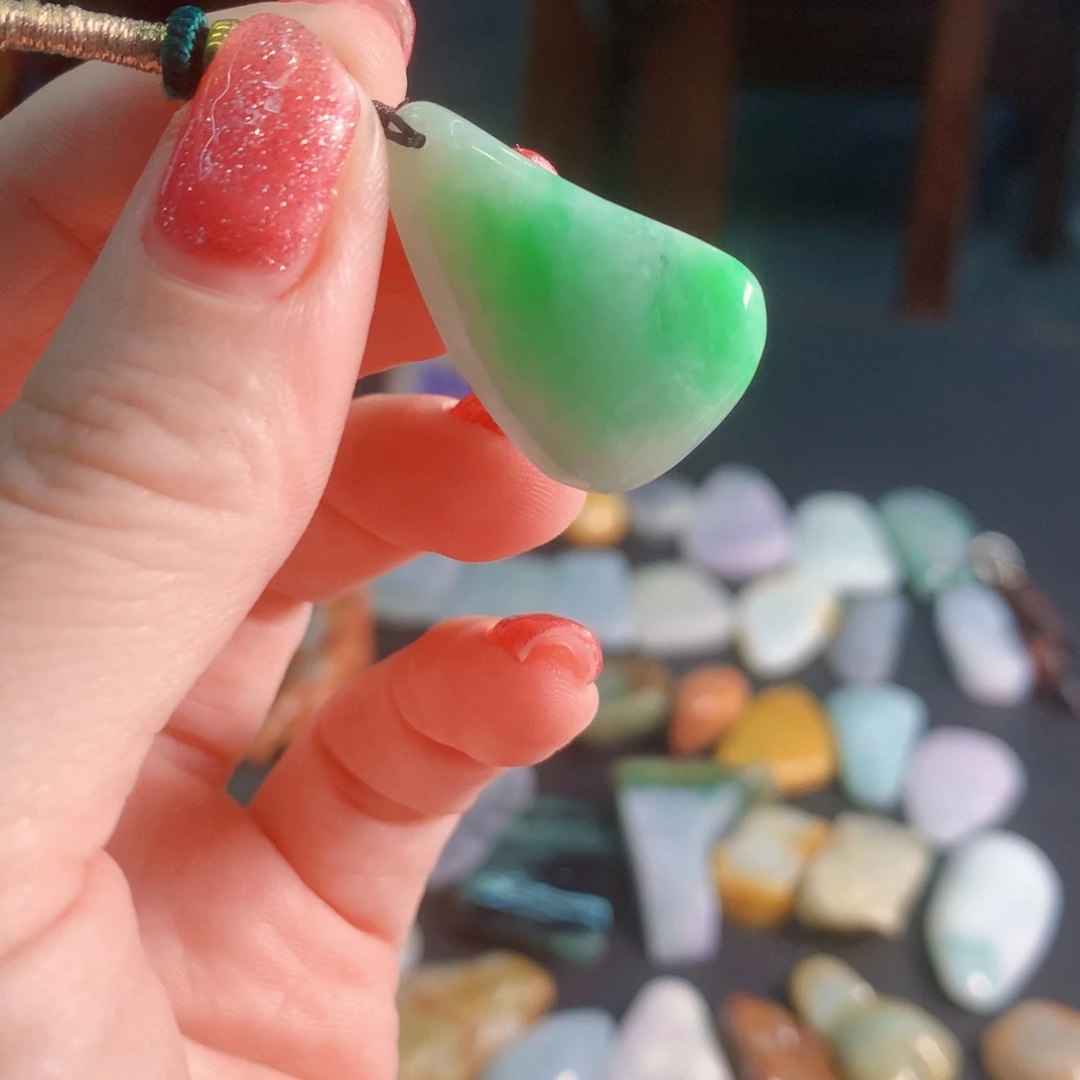 颈饰未镶嵌翡翠纯天然