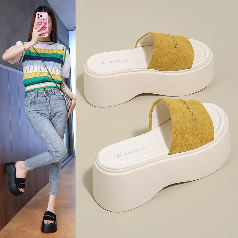 厚底增高小个子7厘米凉拖鞋女夏外穿2025新款松糕高跟沙滩小码33