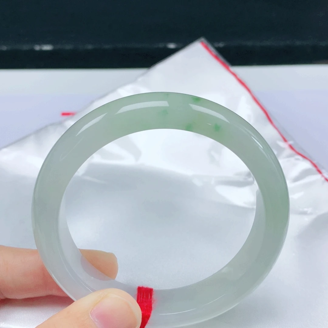 翡翠未镶嵌手镯56