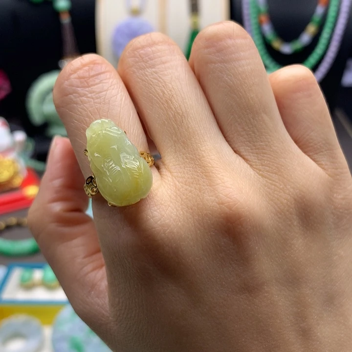 翡翠未镶嵌戒指翡翠貔貅戒指