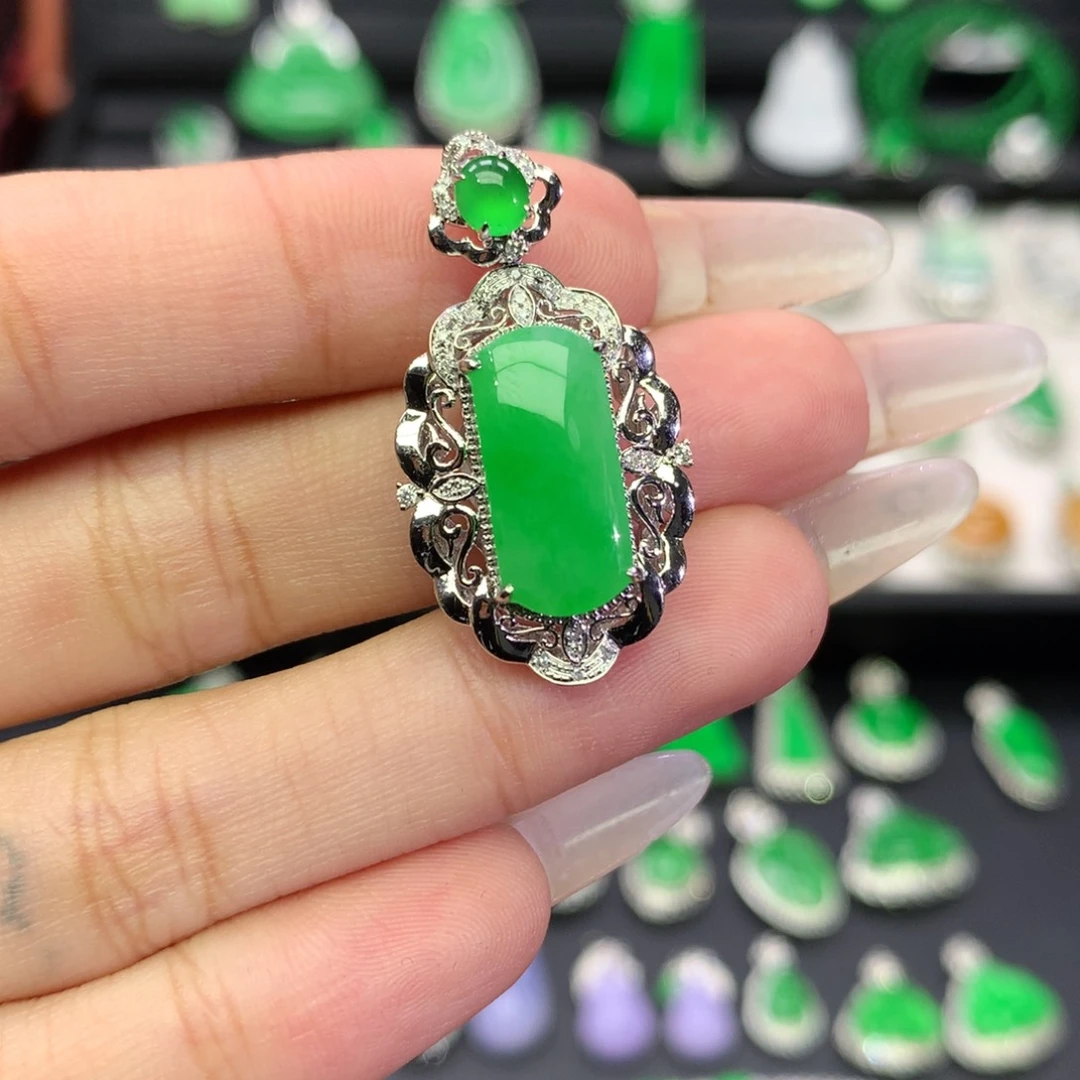 翡翠18K金镶嵌吊坠(不含链)
