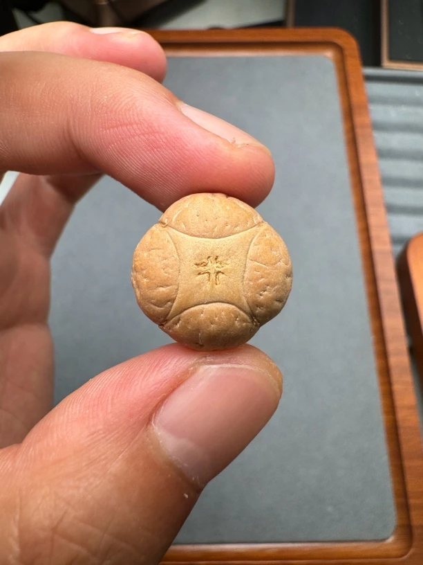 19+尼泊尔梅花麒麟眼菩提凤眼手串三通佛头，非质量问题开孔不退