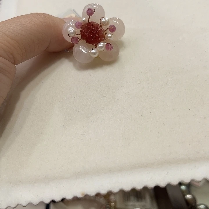 胸饰合金淡水珍珠