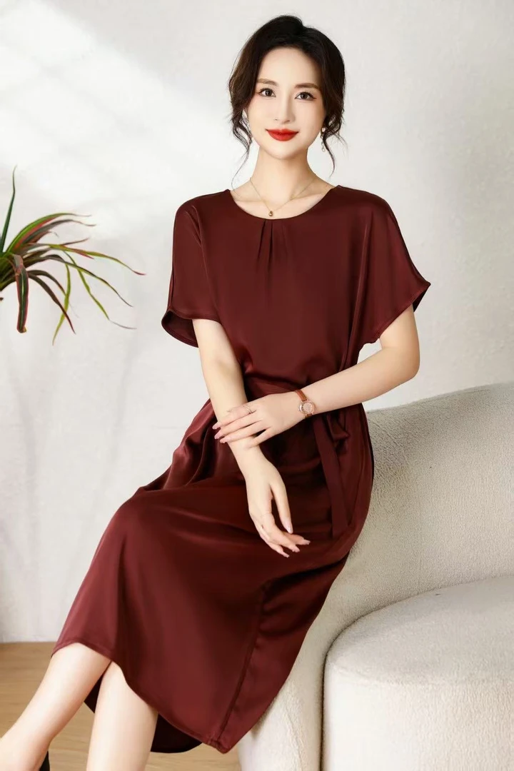 妈妈装连衣裙减龄洋气大码圆领收腰显瘦遮肉中长款中老年女装裙子