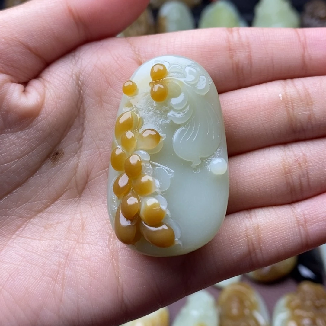 项链未镶嵌和田玉（糖玉）