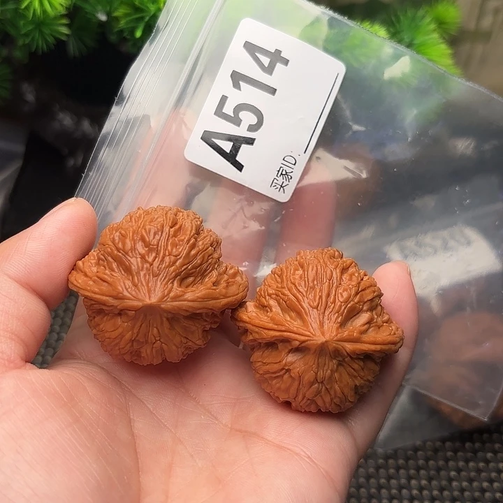 桃核把件核桃绣球42