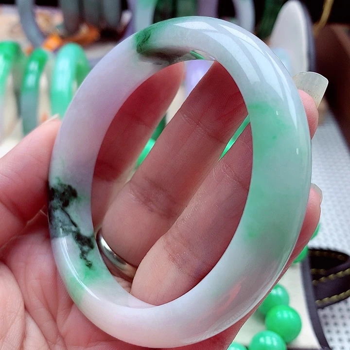 翡翠未镶嵌手镯翡翠