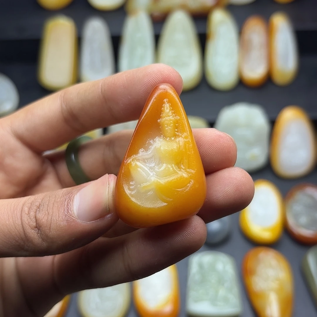 和田玉未镶嵌颈饰